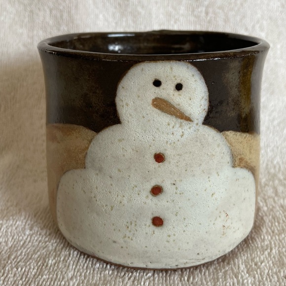 Studio Pottery Adorable Redware SNOWMAN crock Mug Cup Artist Signed - Picture 1 of 8